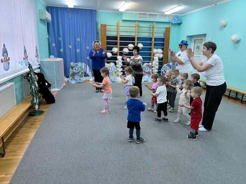 «Приключения в зимнем лесу» спортивное развлечение 