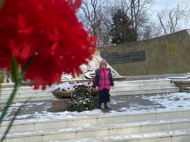 «Мемориальный комплекс воинам-зенитчикам, погибшим в боях с немецко-фашистскими захватчиками» возложение цветов 18.02.2025 год