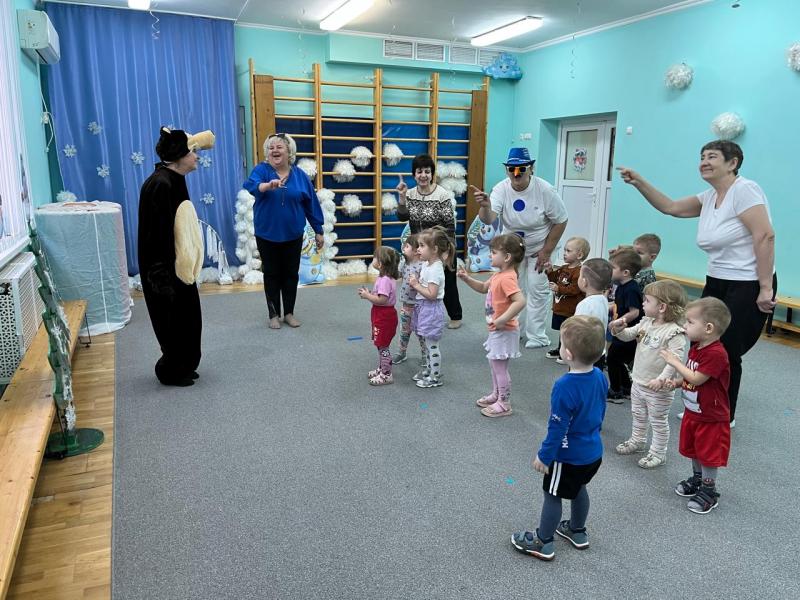 «Приключения в зимнем лесу» спортивное развлечение 